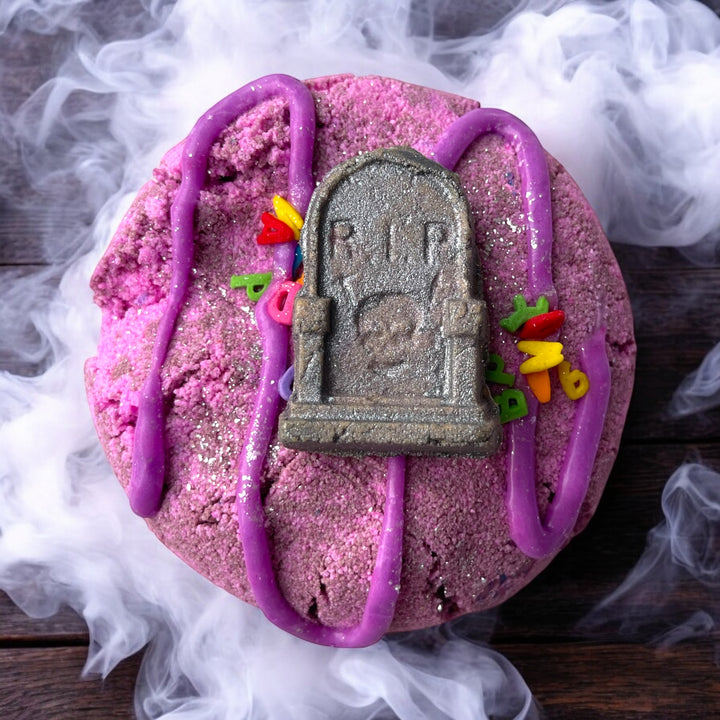 Graveyard Shift Cookie BATH BOMB AND BUBBLE BATH 255g